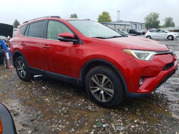 2016 TOYOTA RAV4 XLE (M Grade) — Passenger 3/4