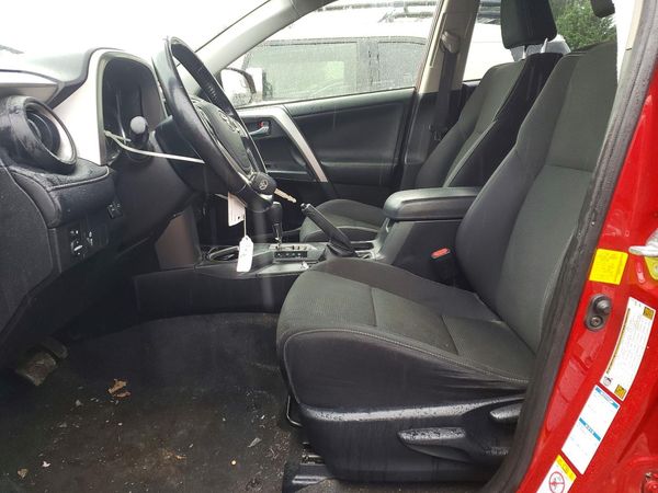 2016 TOYOTA RAV4 XLE (M Grade) — DENT