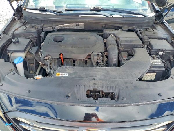 2016 HYUNDAI SONATA — Engine bay