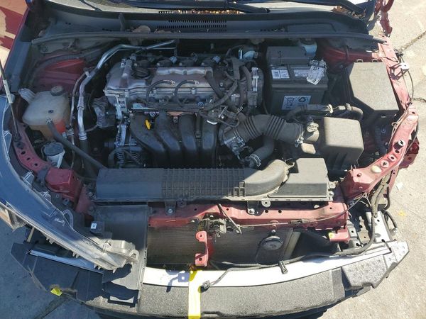 2022 TOYOTA COROLLA LE — Engine bay