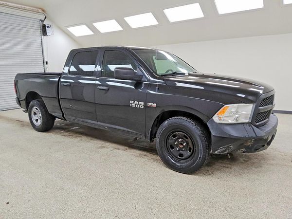 2016 RAM 1500 ST — Passenger 3/4