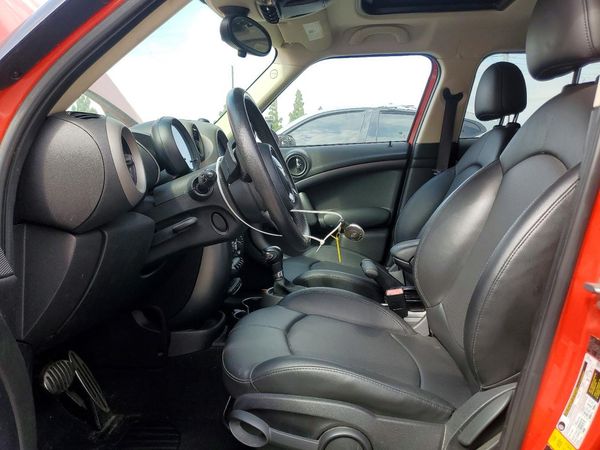 2012 MINI COOPER — DENT