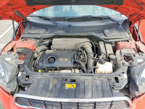 2012 MINI COOPER — Engine bay