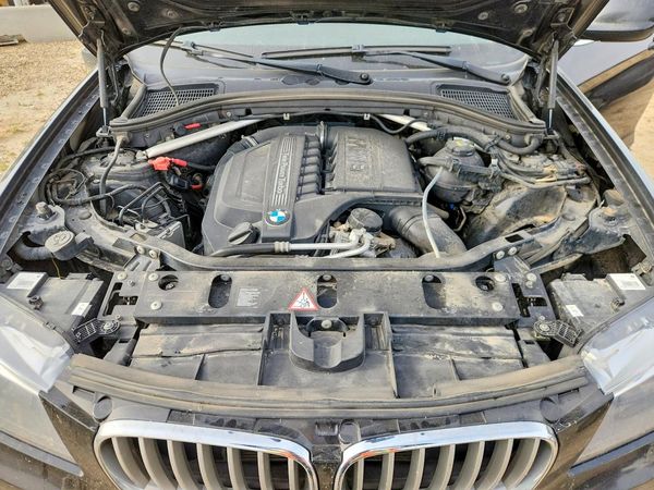 2013 BMW X3 xDrive35i — Engine bay
