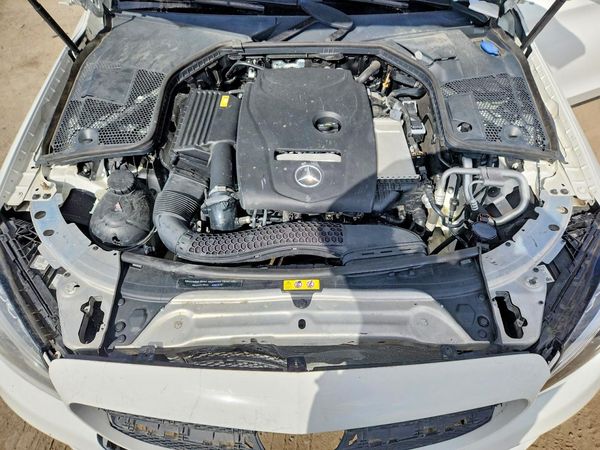2018 MERCEDES-BENZ C C300 — Engine bay