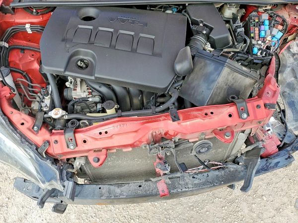 2019 TOYOTA COROLLA L/LE/SE/XLE/XSE — Engine bay