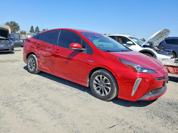 2022 TOYOTA PRIUS — Passenger 3/4