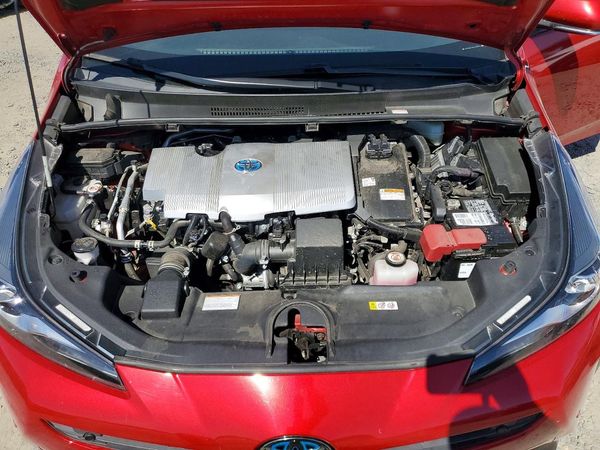 2022 TOYOTA PRIUS — Engine bay