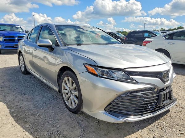 2020 TOYOTA CAMRY LE — Passenger 3/4