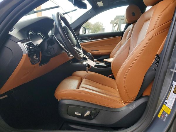 2018 BMW 530XE xDrive — DENT