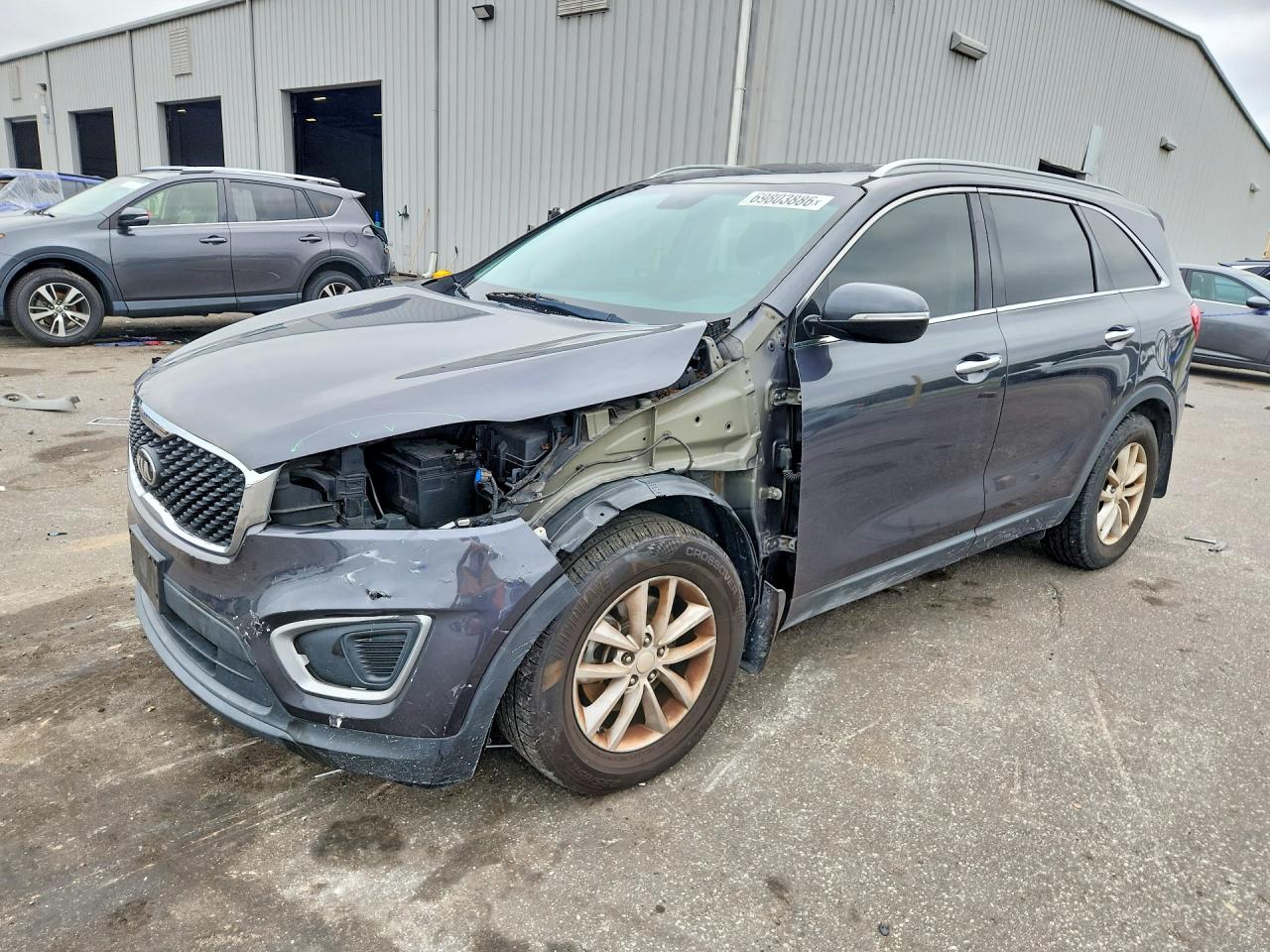 2016 KIA SORENTO L / LX — Front 3/4