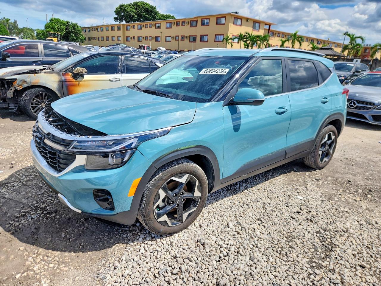 2025 KIA SELTOS EX — Front 3/4