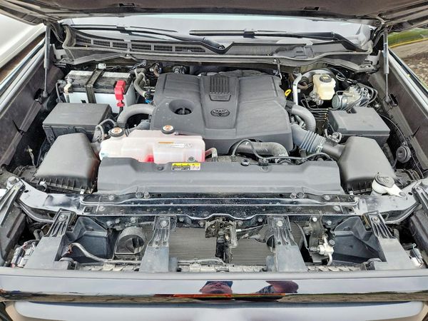 2026 TOYOTA TUNDRA SR5 — Engine bay