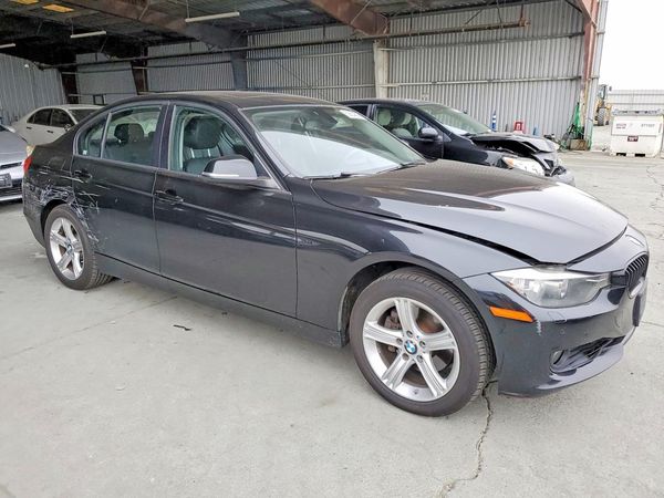 2014 BMW 328 xDrive — Passenger 3/4