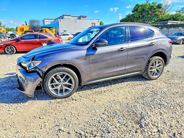2018 ALFA ROMEO STELVIO — DSFA — Front 3/4