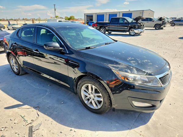 2013 KIA OPTIMA LX — Passenger 3/4