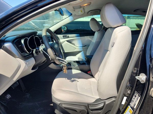 2013 KIA OPTIMA LX — DENT