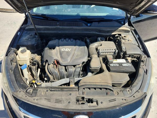 2013 KIA OPTIMA LX — Engine bay