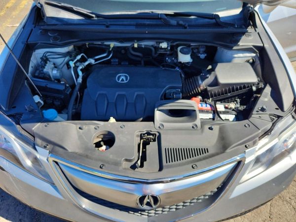 2014 ACURA RDX Technology Package — Engine bay