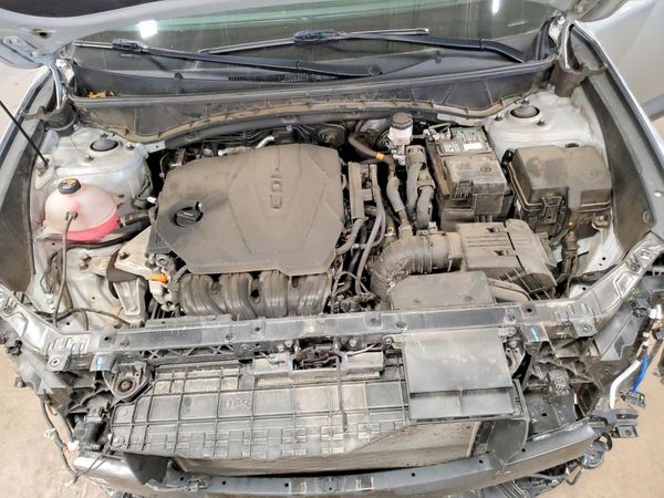 2024 HYUNDAI TUCSON SEL — Engine bay