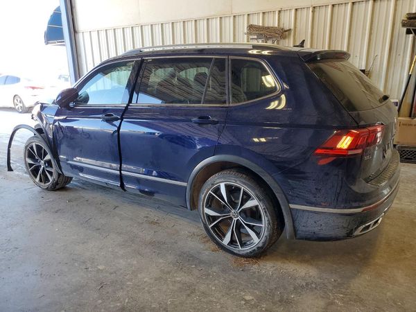 2023 VOLKSWAGEN TIGUAN 4Motion SEL R-Line Black — DSRA