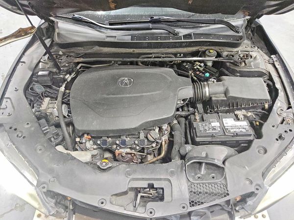 2015 ACURA TLX — Engine bay