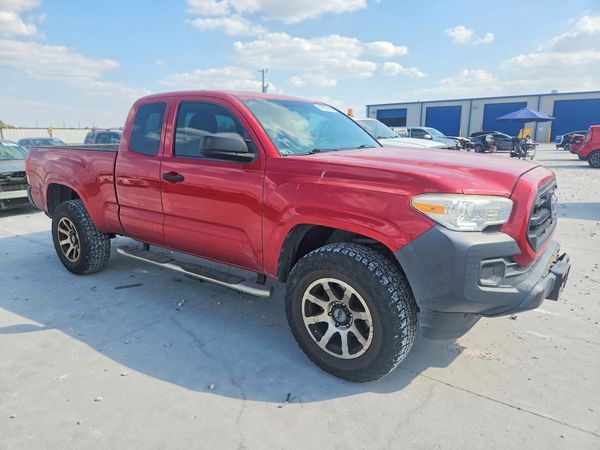 2017 TOYOTA TACOMA SR/SR5 — Passenger 3/4