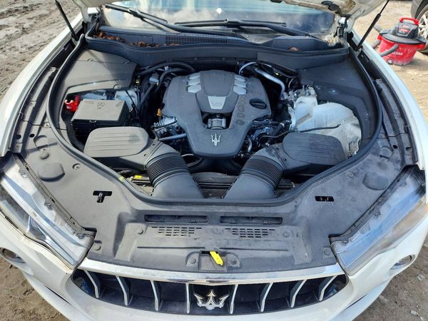 2018 MASERATI ALL OTHER — Engine bay