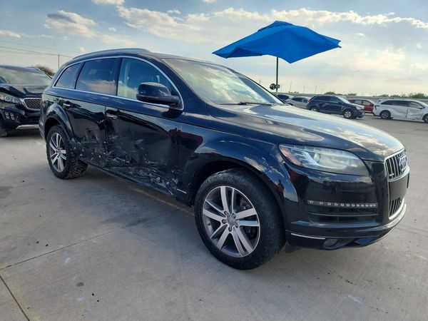 2013 AUDI Q7 Premium Plus — Passenger 3/4