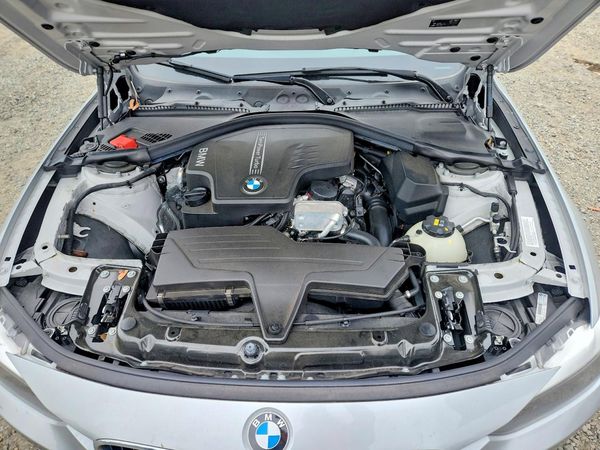 2015 BMW 320 320i — Engine bay