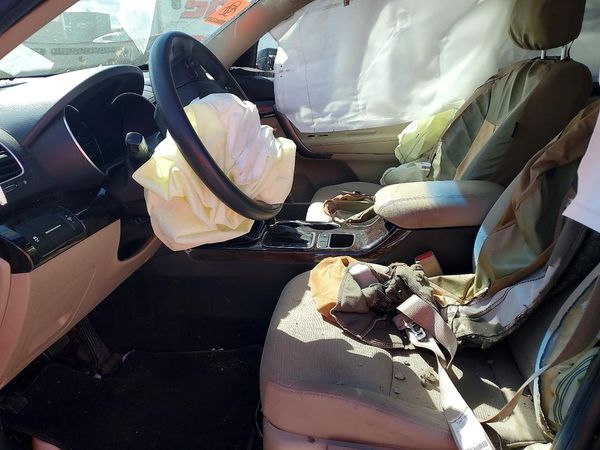 2015 KIA SORENTO GL — DENT