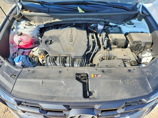 2025 HYUNDAI TUCSON — Engine bay