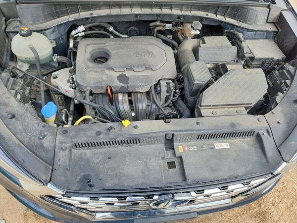 2020 HYUNDAI TUCSON — Engine bay
