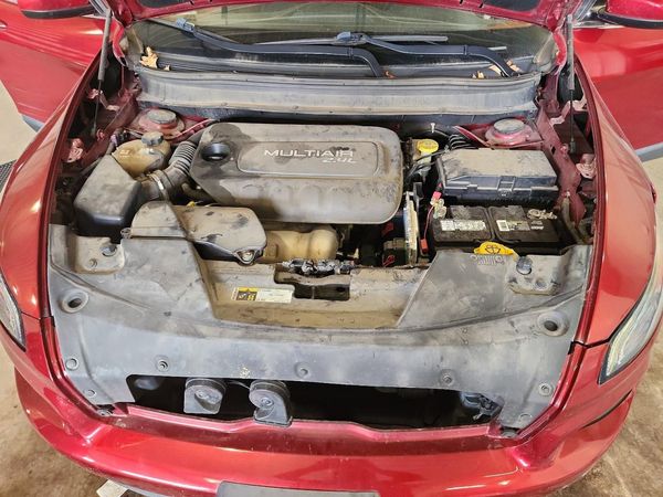 2016 JEEP CHEROKEE Latitude/Longitude/North — Engine bay