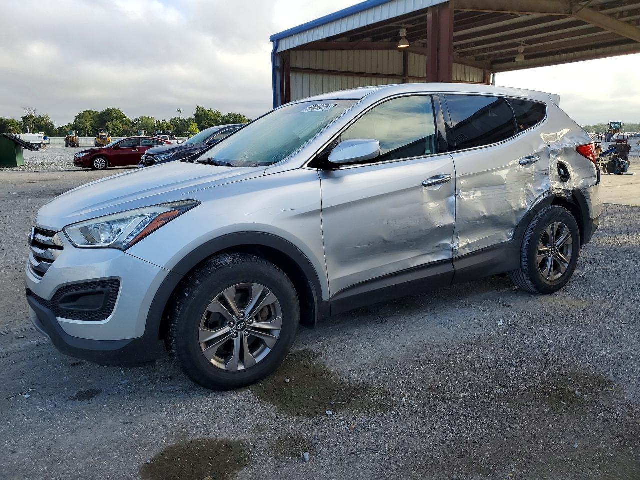 2015 HYUNDAI SANTA FE GL — Front 3/4
