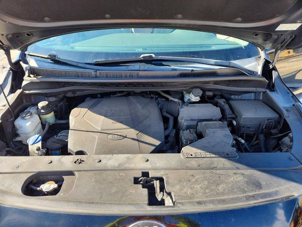 2019 KIA SEDONA LX/EX — Engine bay