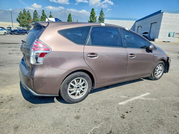 2017 TOYOTA PRIUS V FO — PSRA