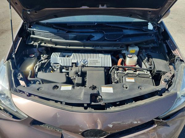 2017 TOYOTA PRIUS V FO — Engine bay