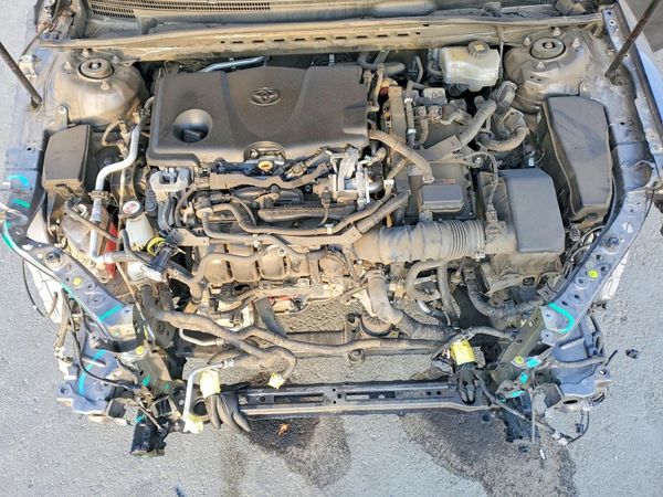 2018 TOYOTA CAMRY LE Hybrid — Engine bay