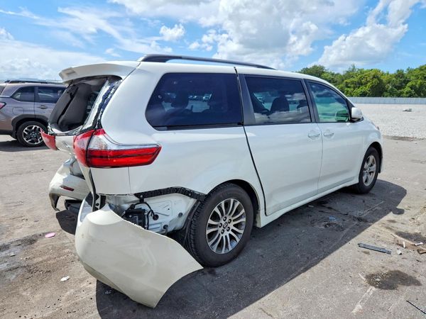 2020 TOYOTA SIENNA — PSRA