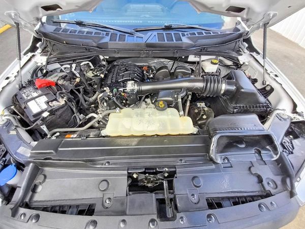 2021 FORD F150 — Engine bay