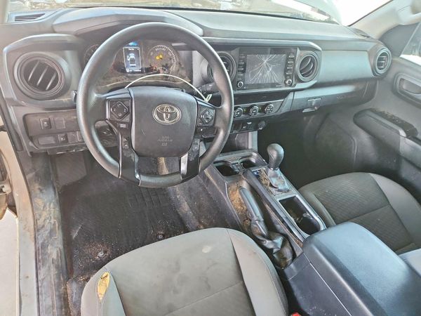 2022 TOYOTA TACOMA SR5 — CKPT