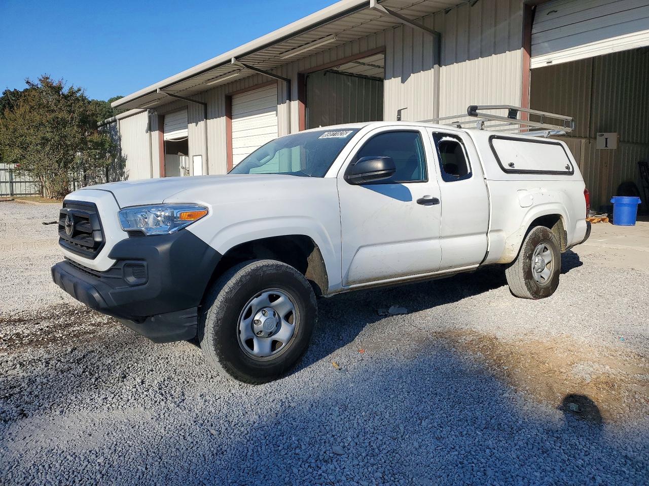 2023 TOYOTA TACOMA SR5 — Front 3/4