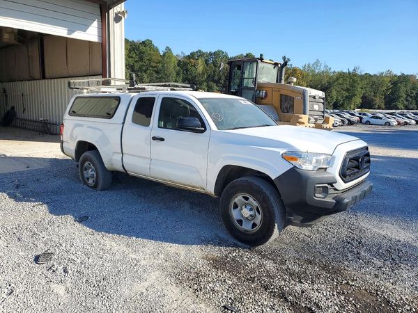 2023 TOYOTA TACOMA SR5 — Passenger 3/4