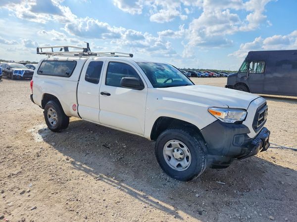 2023 TOYOTA TACOMA SR5 — Passenger 3/4