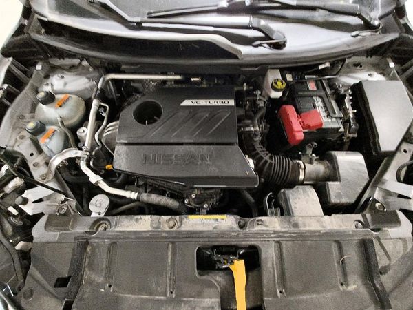 2024 NISSAN ROGUE SV — Engine bay