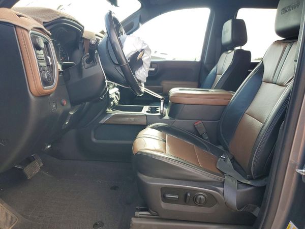 2020 CHEVROLET SILVERADO High Country — DENT