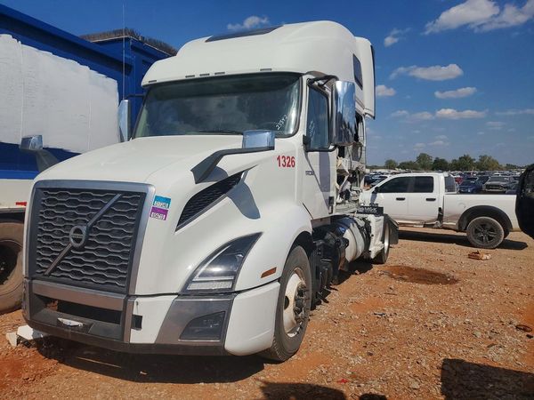 2023 VOLVO VNL — DSFA — Front 3/4