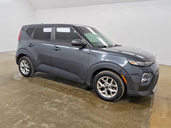 2021 KIA SOUL LX, S, X-Line — Passenger 3/4