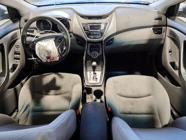2013 HYUNDAI ELANTRA — CKPT